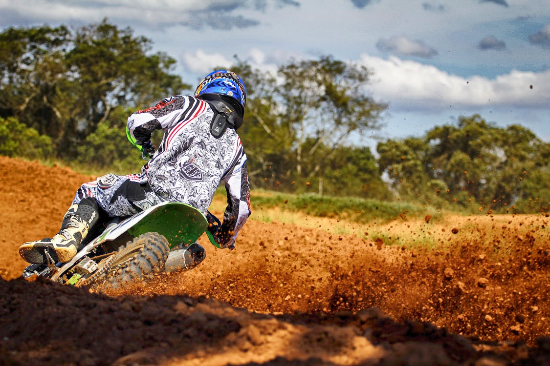 Kids riding in the dirt