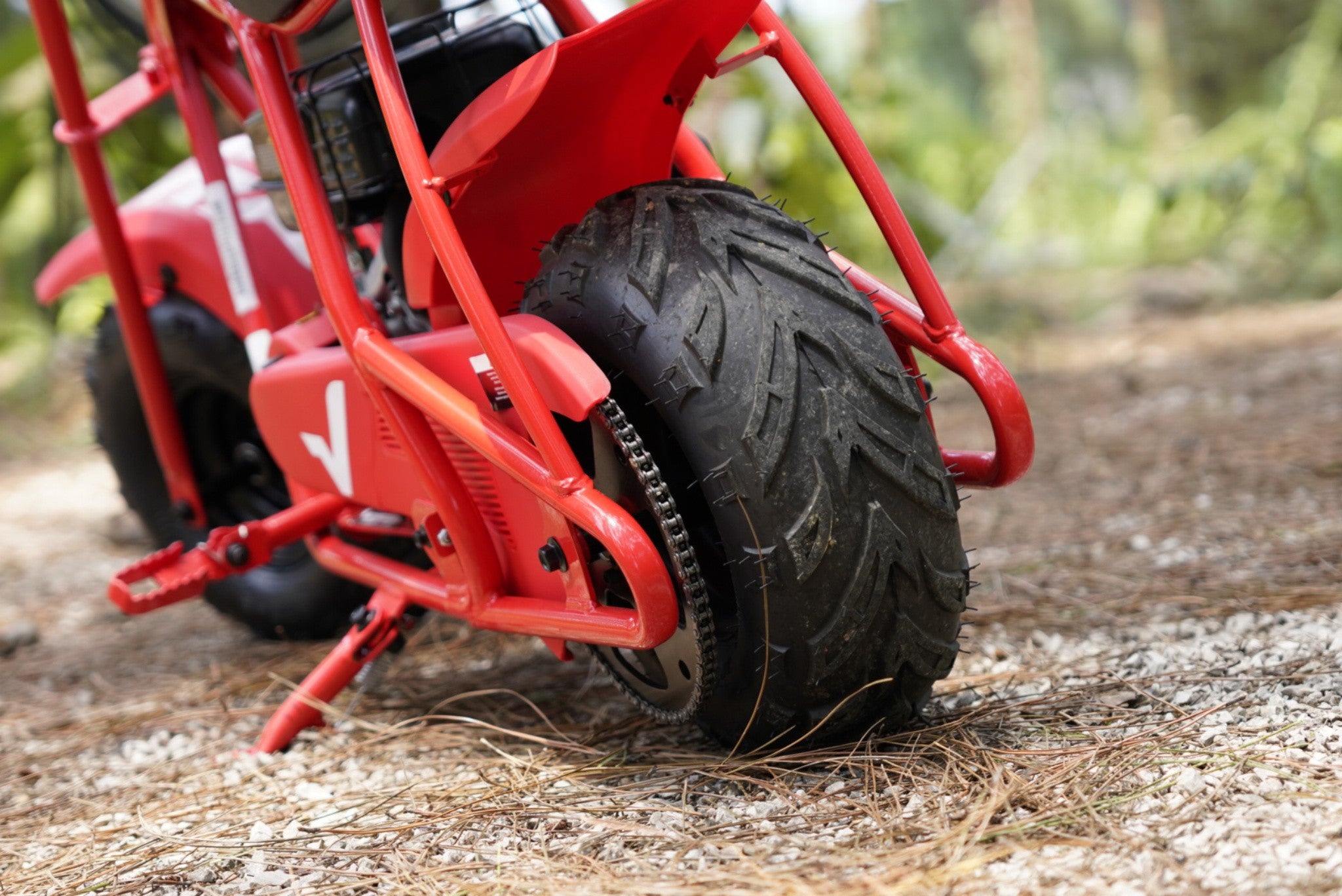 Rear tire of GMB100.