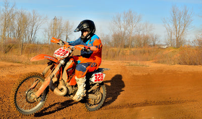 A Step-by-Step Riding Guide For Dirt Bike Beginners