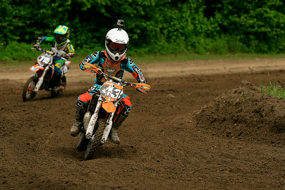 How to Ensure Safety While Kids Are Riding Dirt Bikes