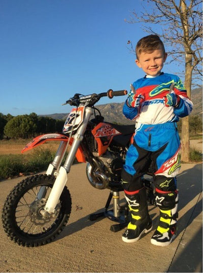 How to Support Kids in Overcoming Setbacks and Challenges in Dirt Biking